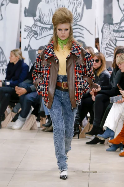 Look 9